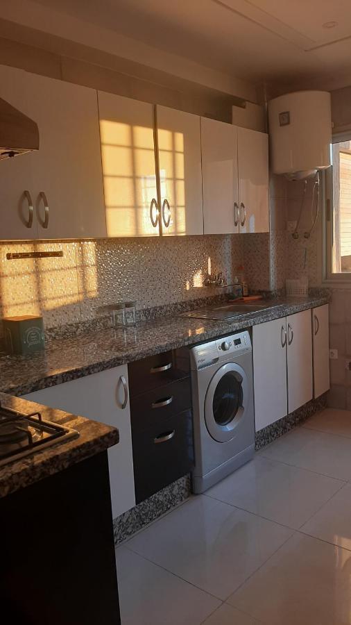 Superbe Appartement En Plein Centre Ville 盖尼特拉 外观 照片